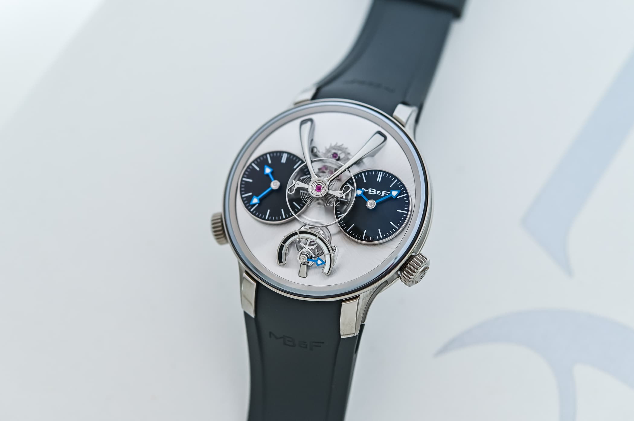 MB&F 출시 소식 대표 사진